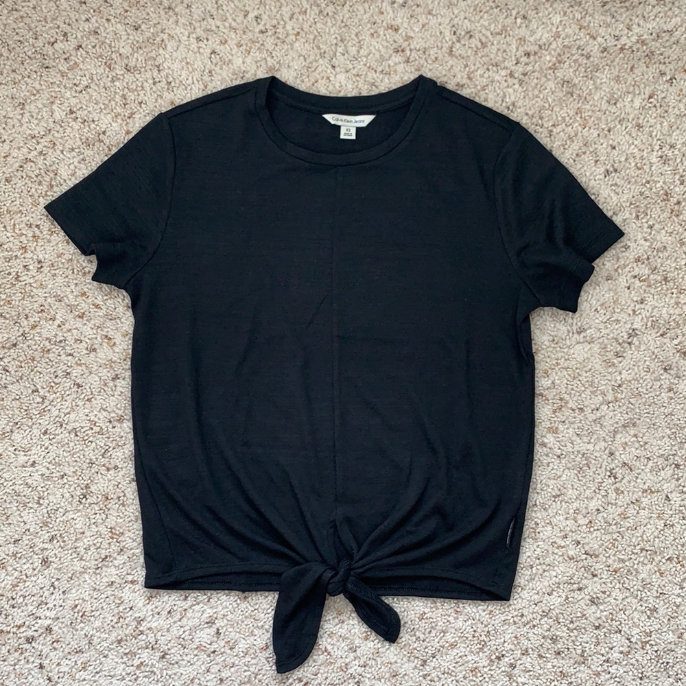• Calvin Klein front tie T-Shirt •